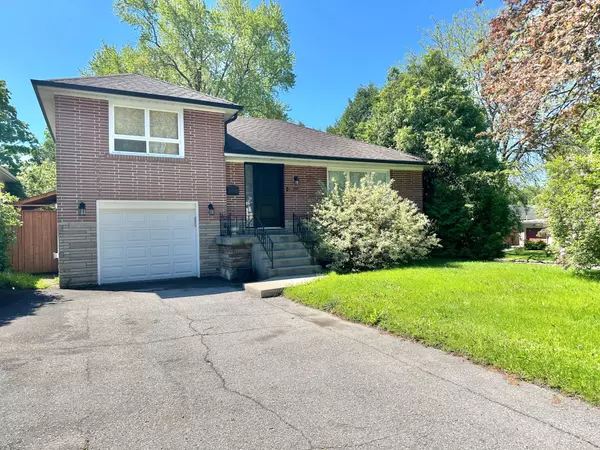 297 Betty Ann DR, Toronto C07, ON M2R 1A9