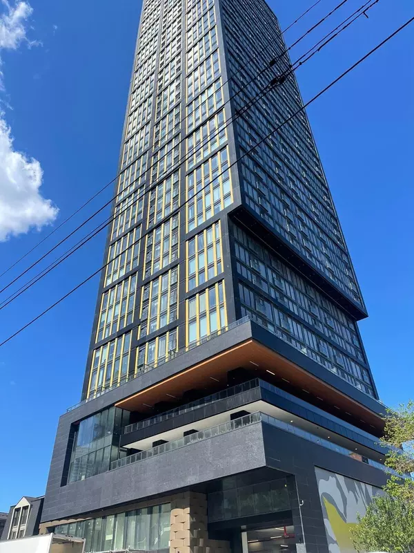 319 Jarvis ST #3807, Toronto C08, ON M5B 0C8