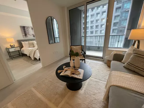 Richmond Hill, ON L4C 5T6,3 ROSEWATER ST #306W
