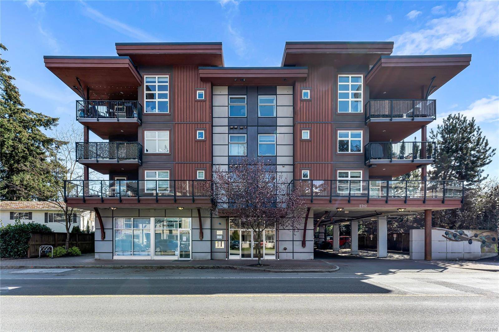 Langford, BC V9B 3V2,2717 Peatt Rd #204