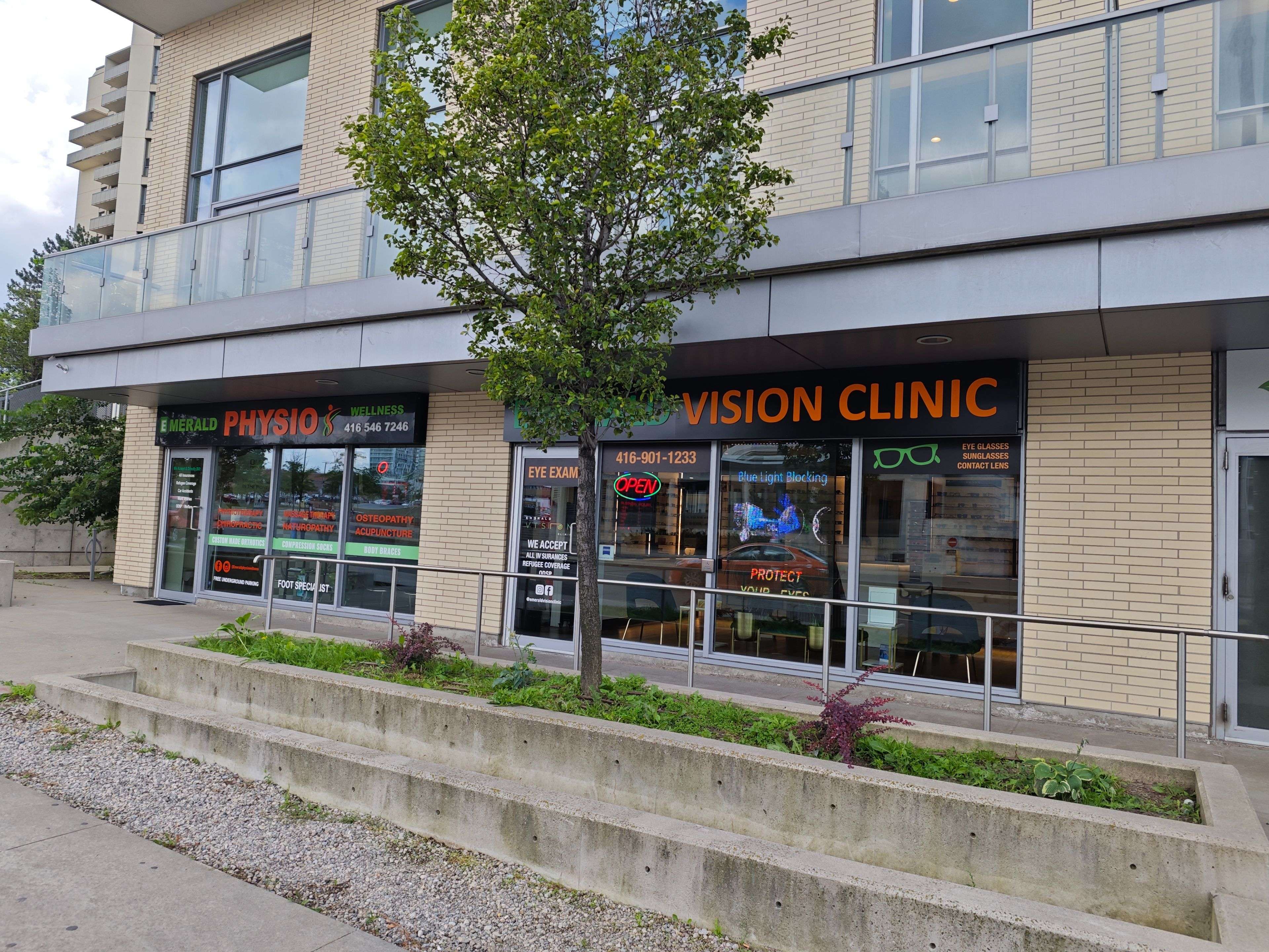 Toronto C15, ON M2J 1M6,70 Forest Manor RD #4