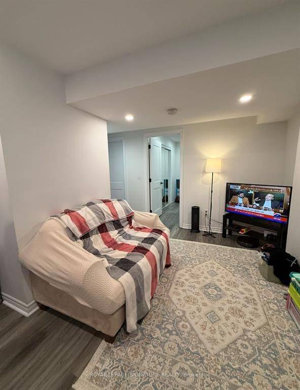 Milton, ON L9T 7V1,477 Bessborough DR #BSMT
