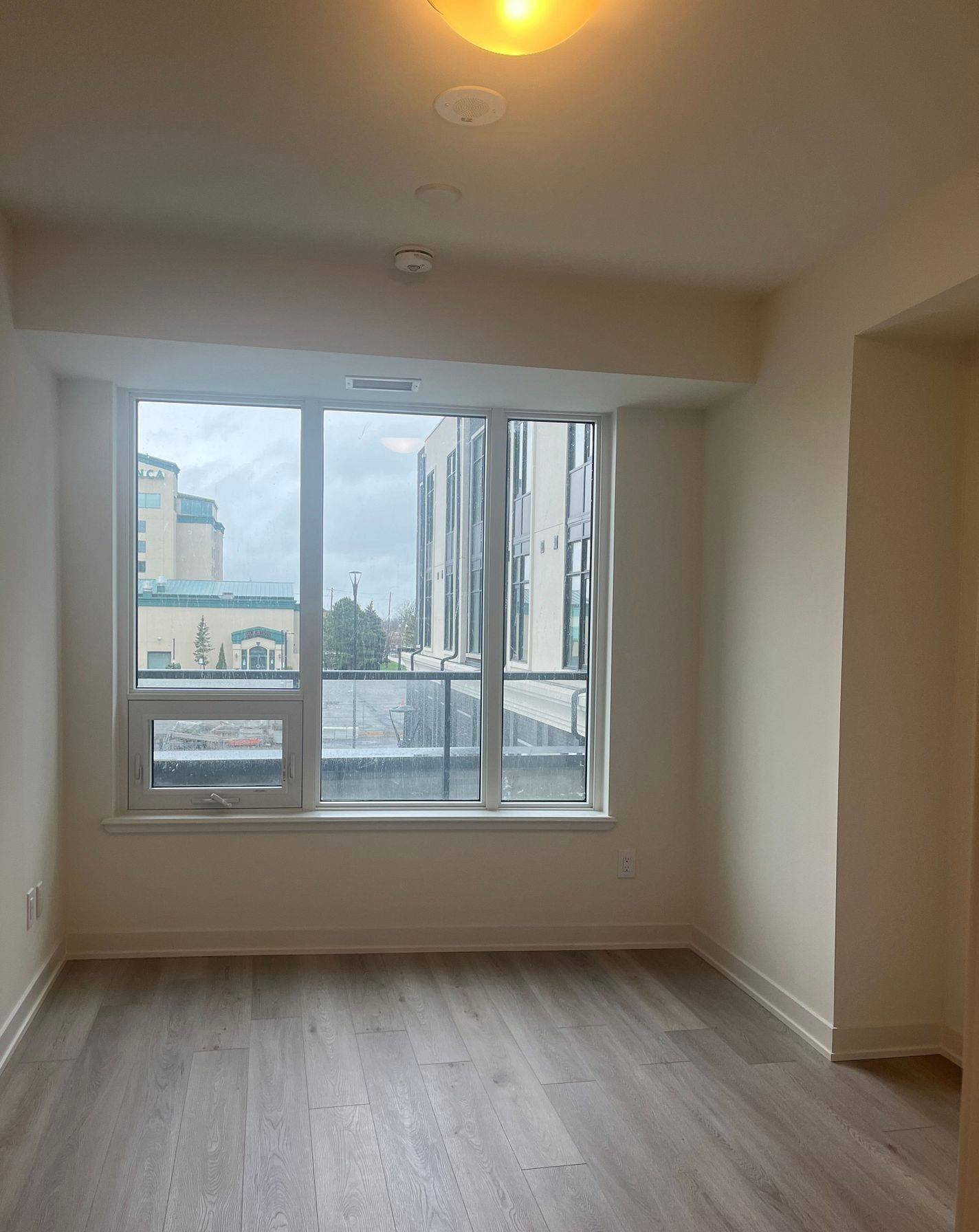 Grimsby, ON L3M 4E8,385 Winston RD #204