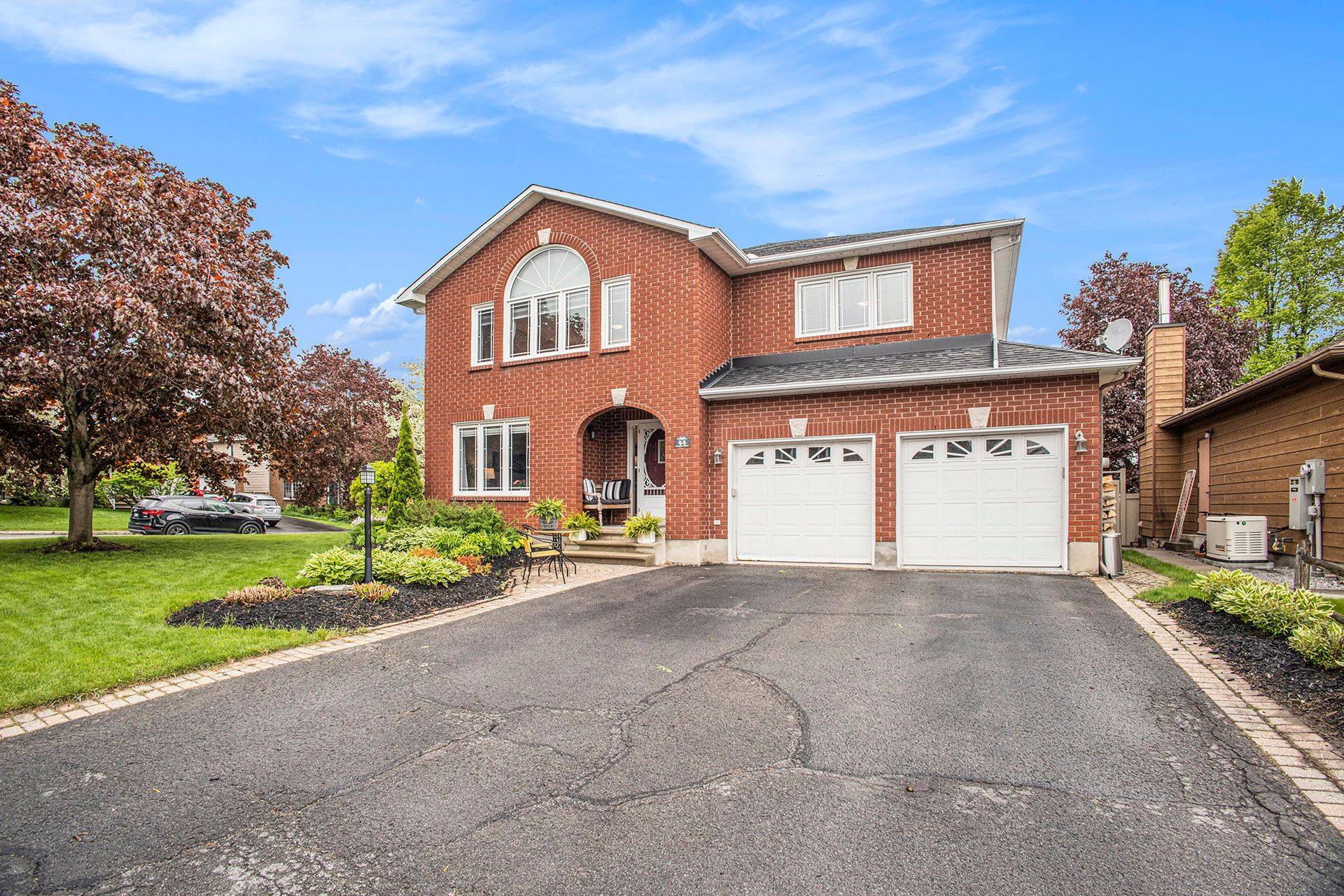 Stittsville - Munster - Richmond, ON K2S 1J4,44 Cherry DR