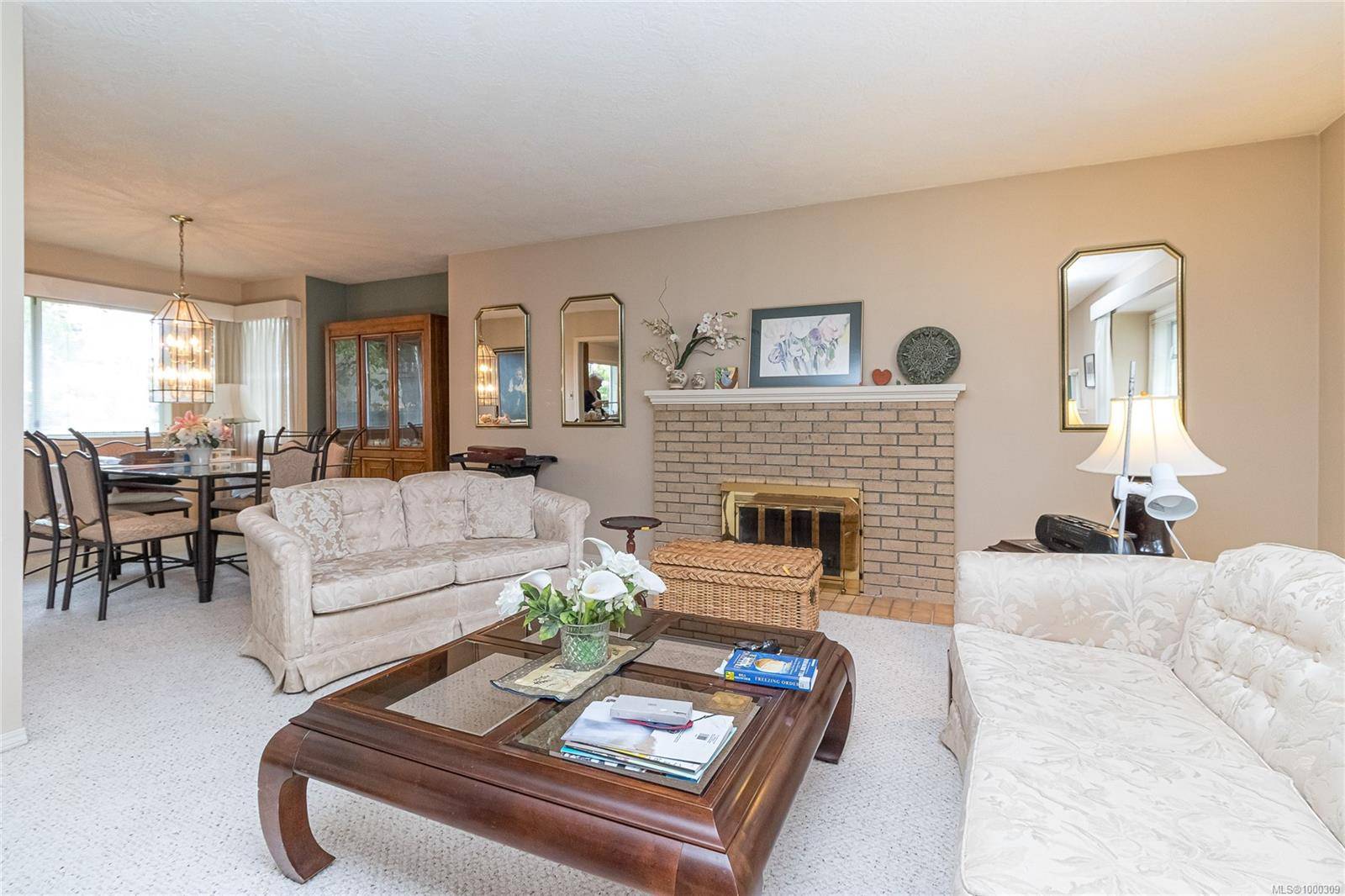Central Saanich, BC V8Z 6Y5,2468 Costa Vista Pl