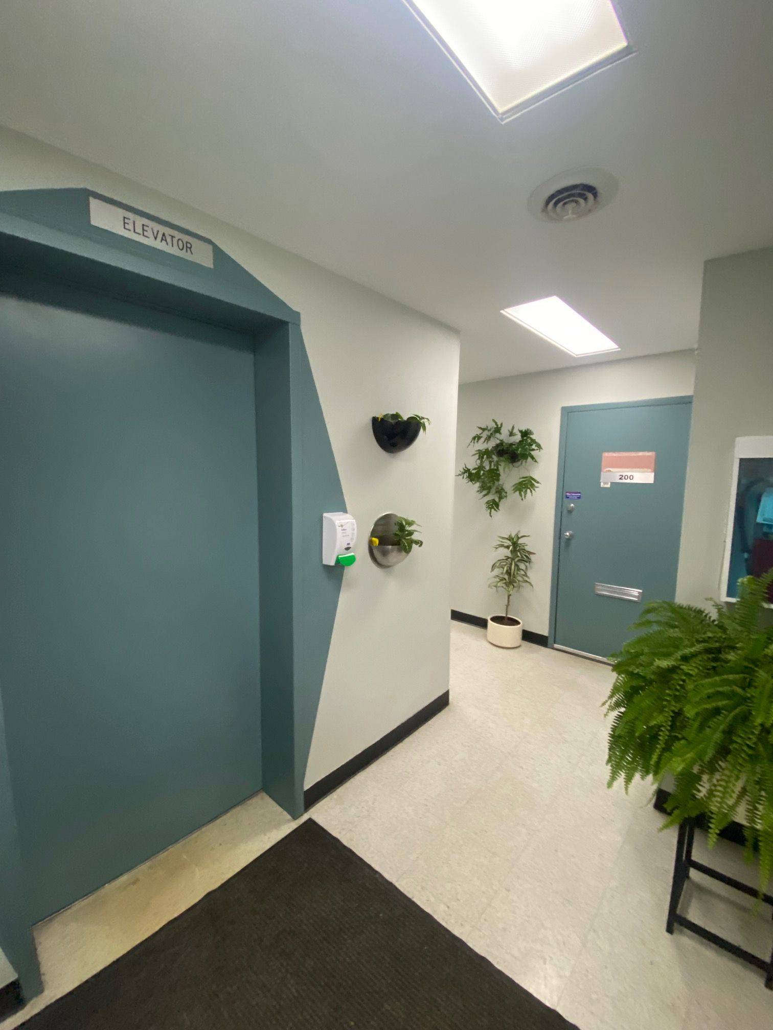 Toronto E06, ON M1N 1W8,2560 GERRARD ST E #208