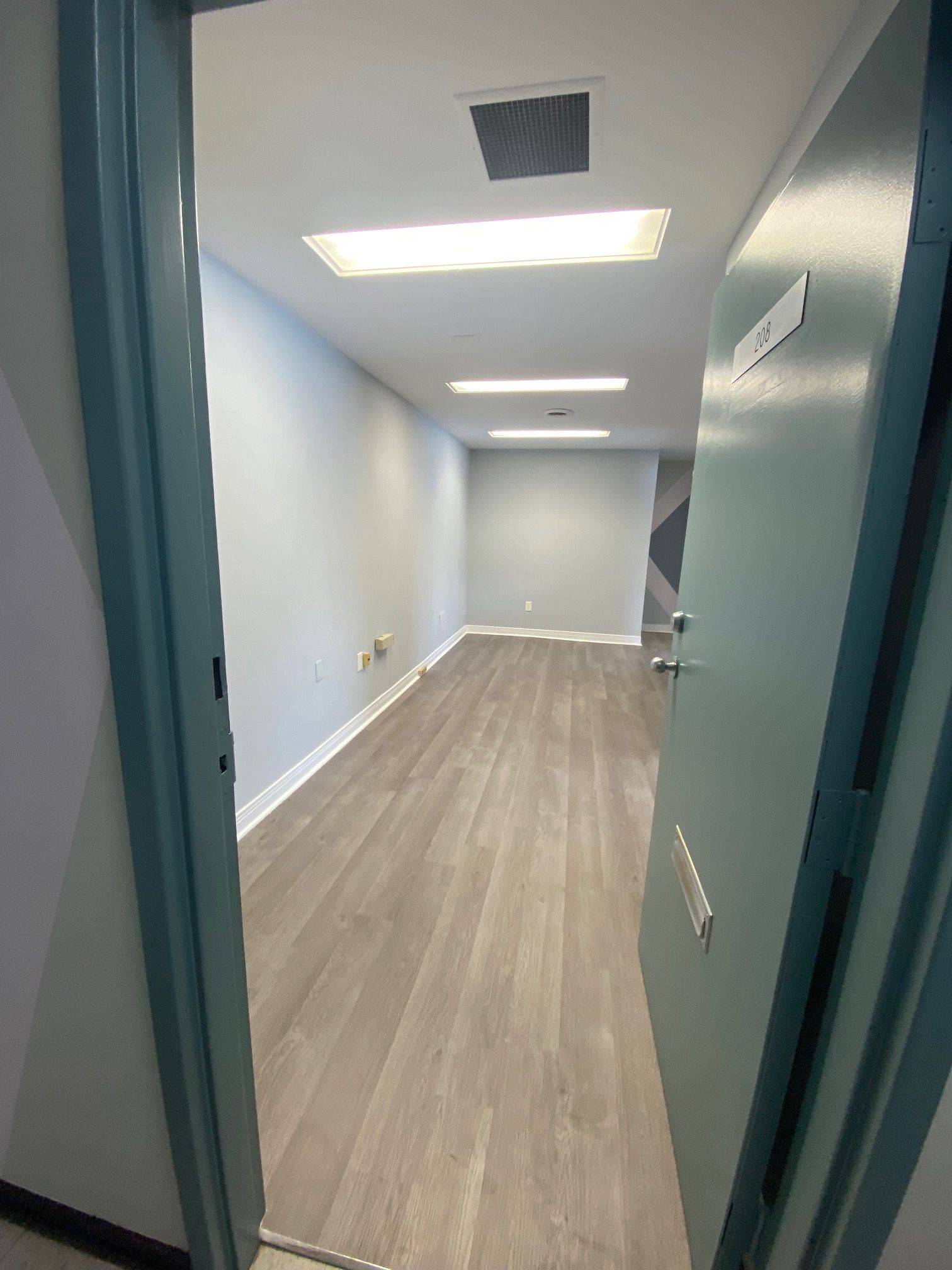 Toronto E06, ON M1N 1W8,2560 GERRARD ST E #208