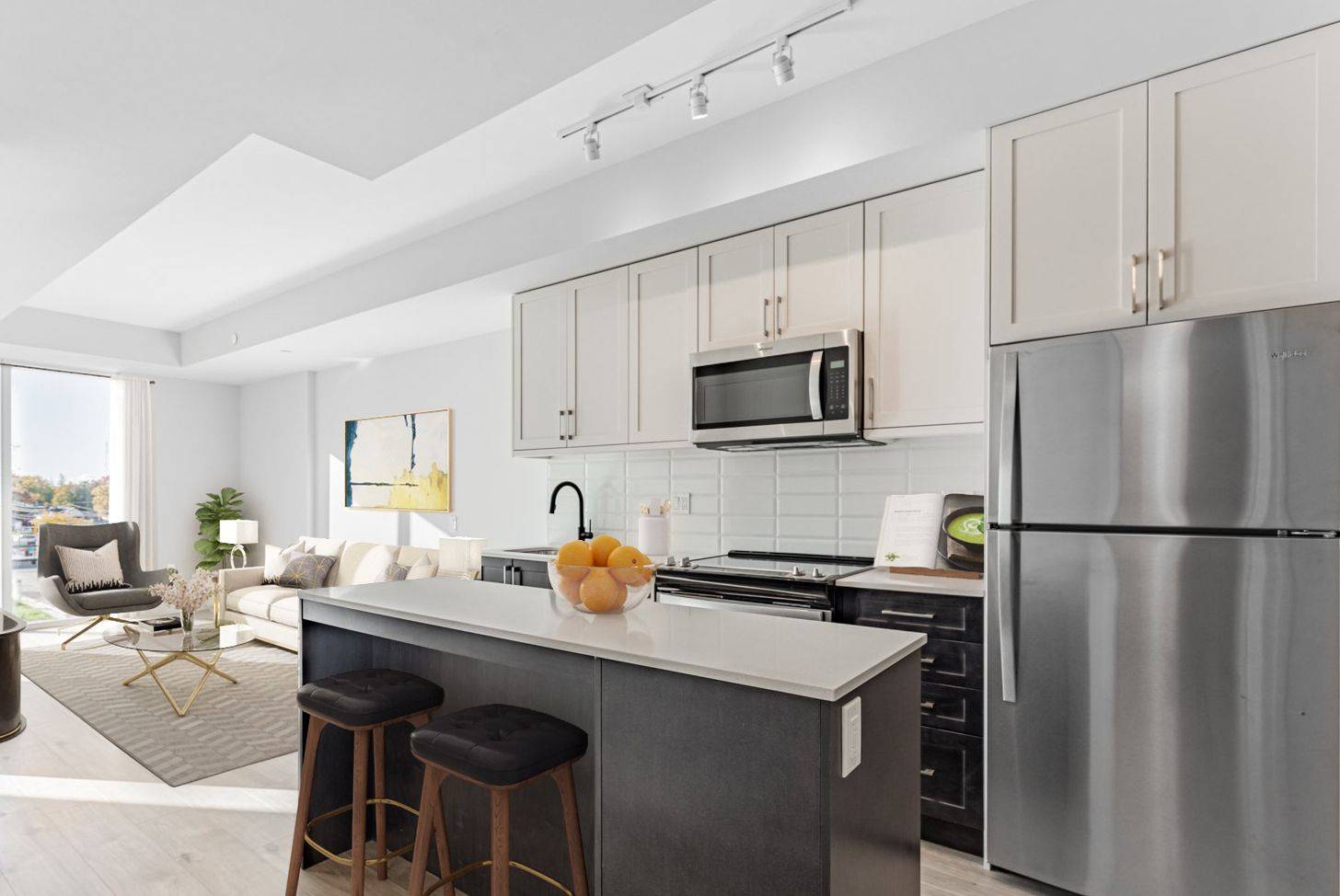 201 Brock ST S #414, Whitby, ON L1K 4K2