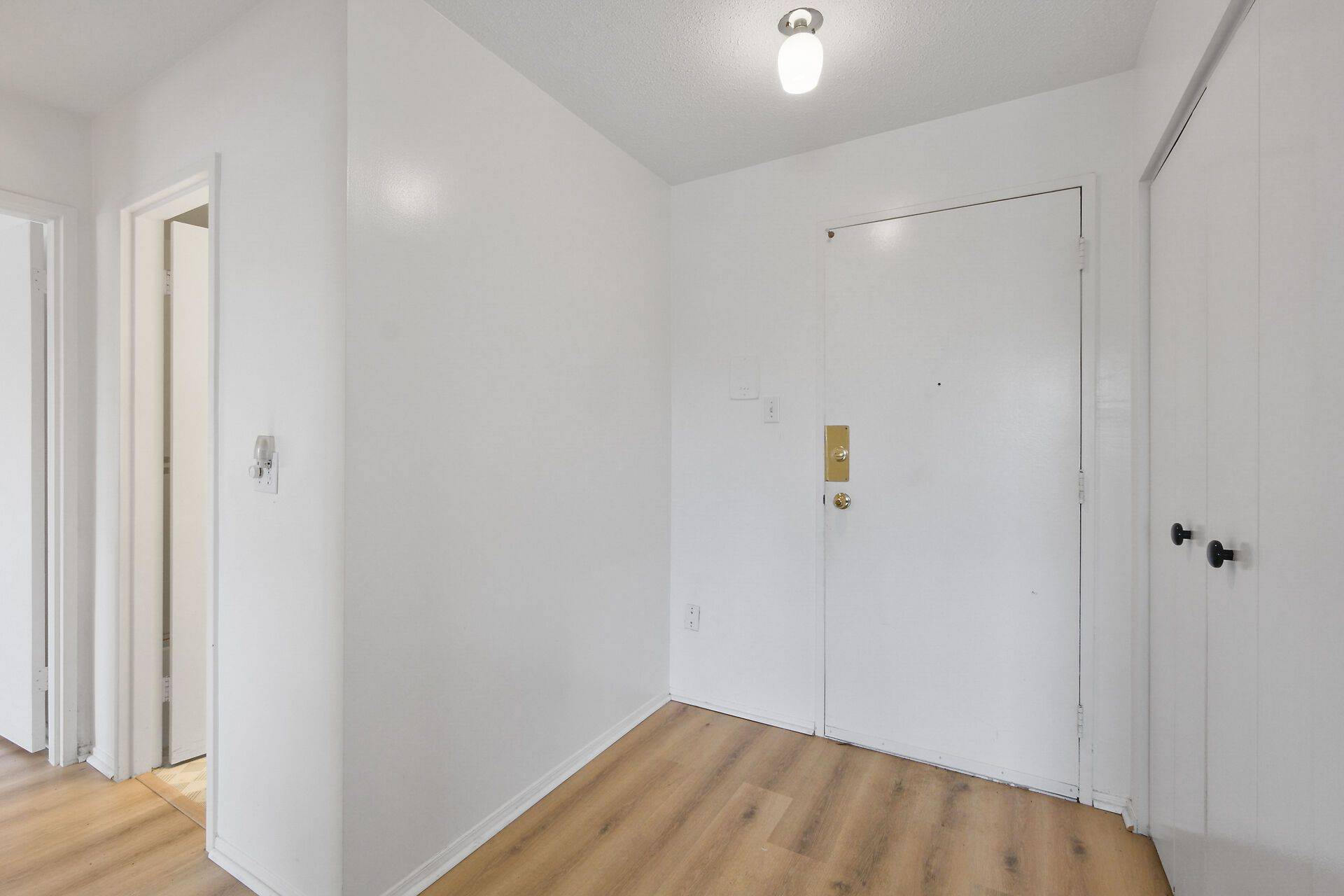 Beacon Hill North - South And Area, ON K1J 7V7,2041 Arrowsmith DR #305B