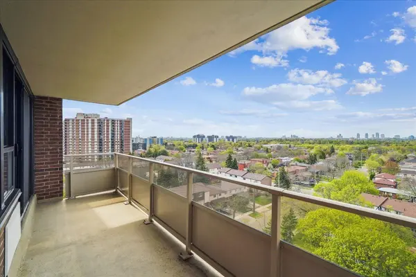 Toronto E08, ON M1J 3K2,15 Torrance RD #1002