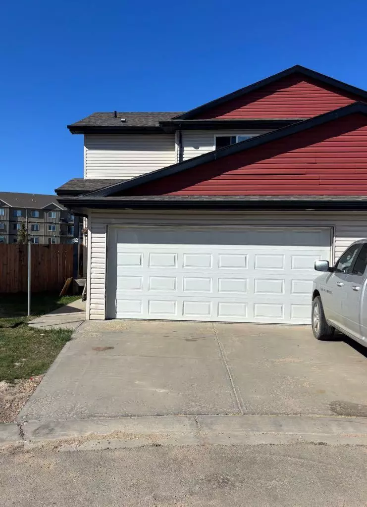 Camrose, AB T4V 5C7,6802 50 AVE #32