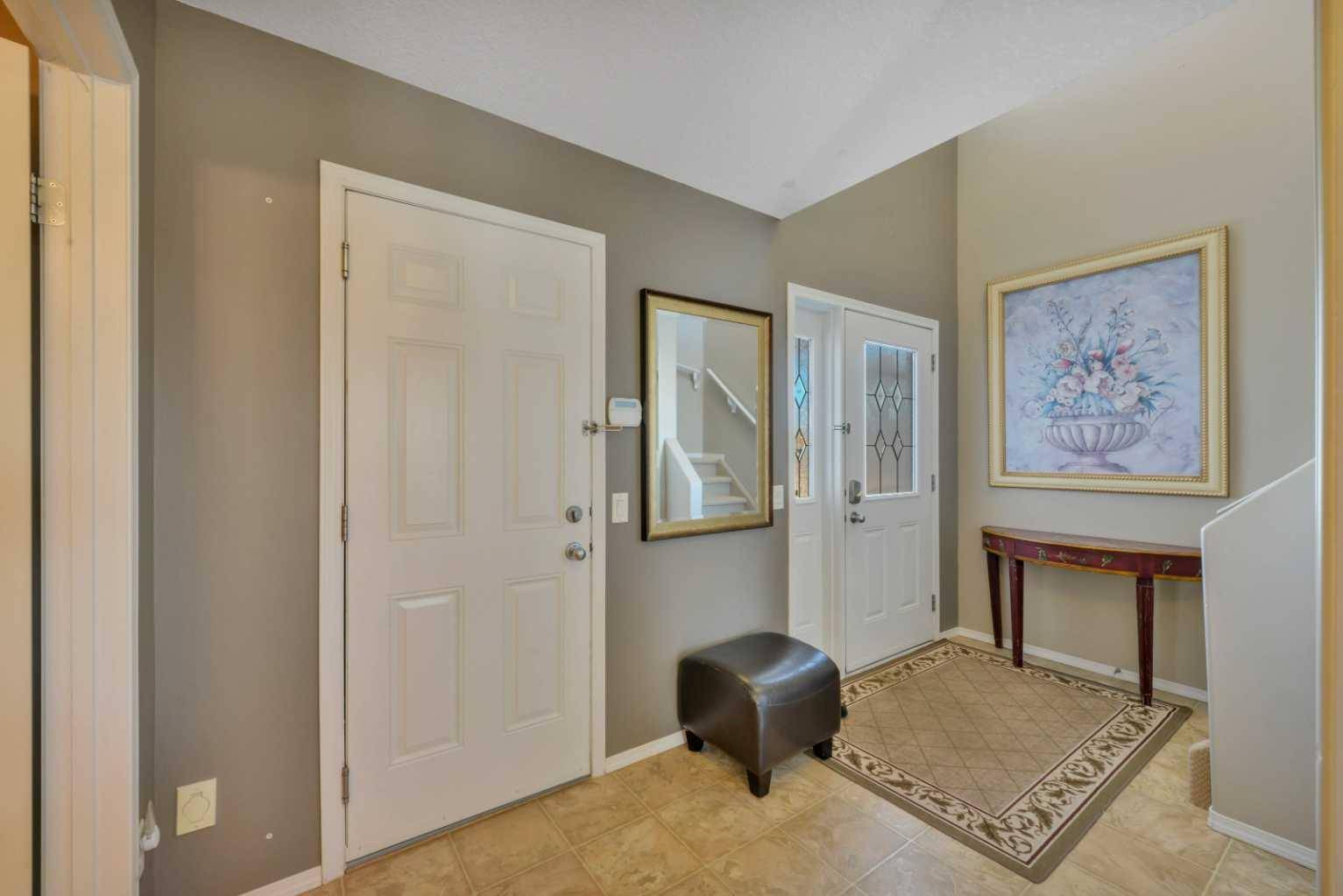 Red Deer, AB T4P 0B8,19 Oxley Close
