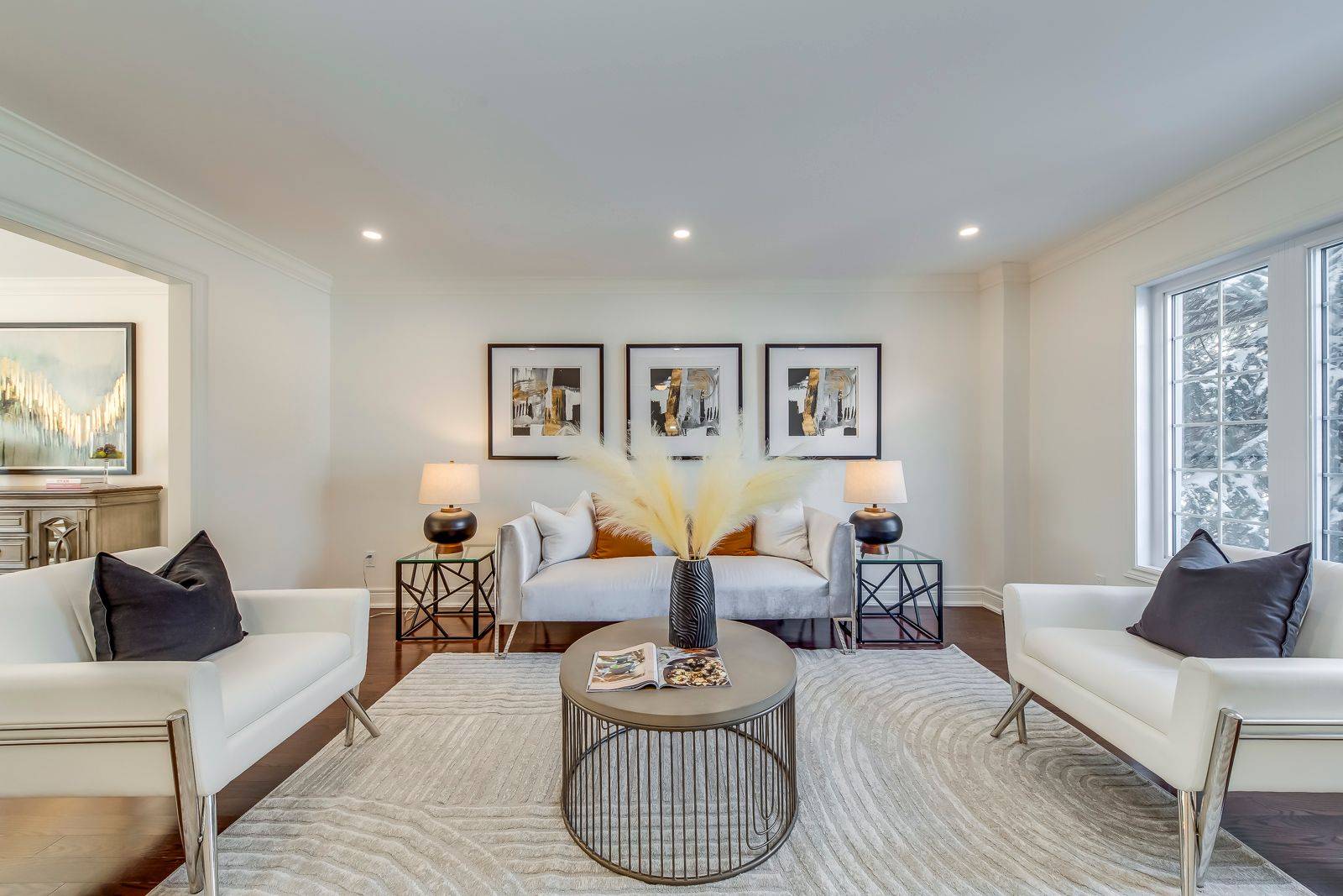 Oakville, ON L6J 7N7,1128 Lansdown DR