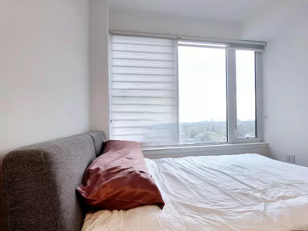 Toronto C07, ON M2N 0L2,75 Canterbury PL #1107