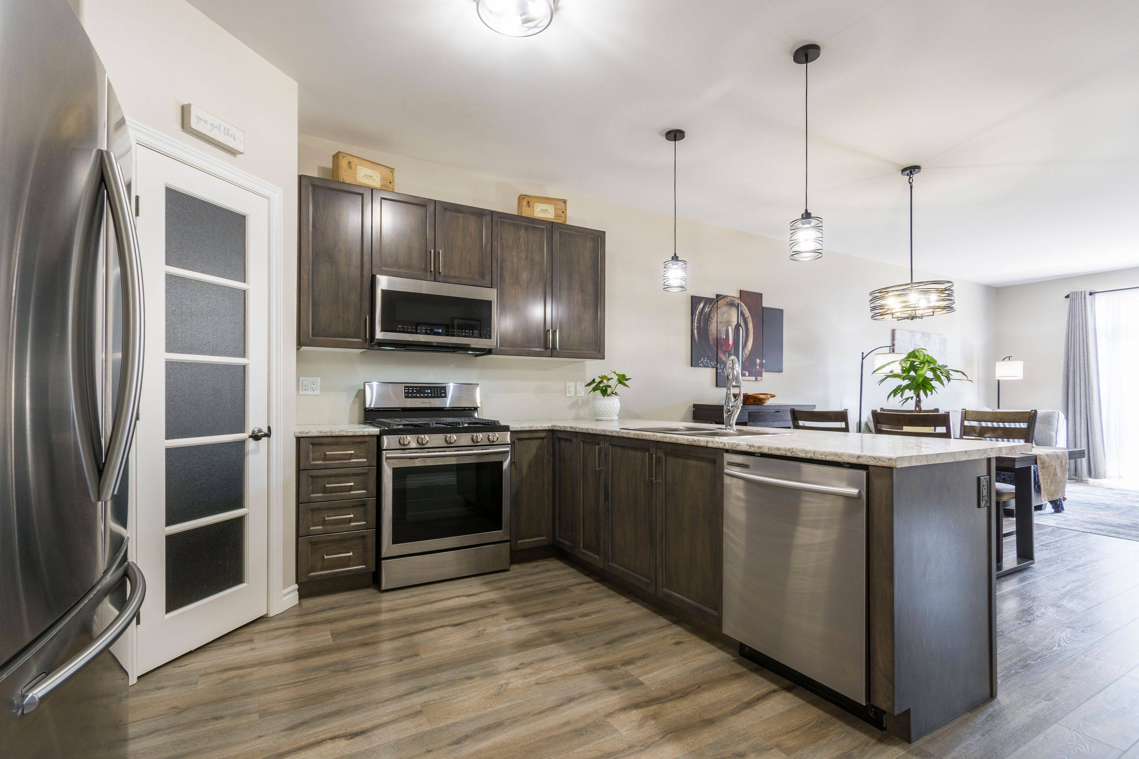 Quinte West, ON K8R 0A6,66 Ledgerock CT