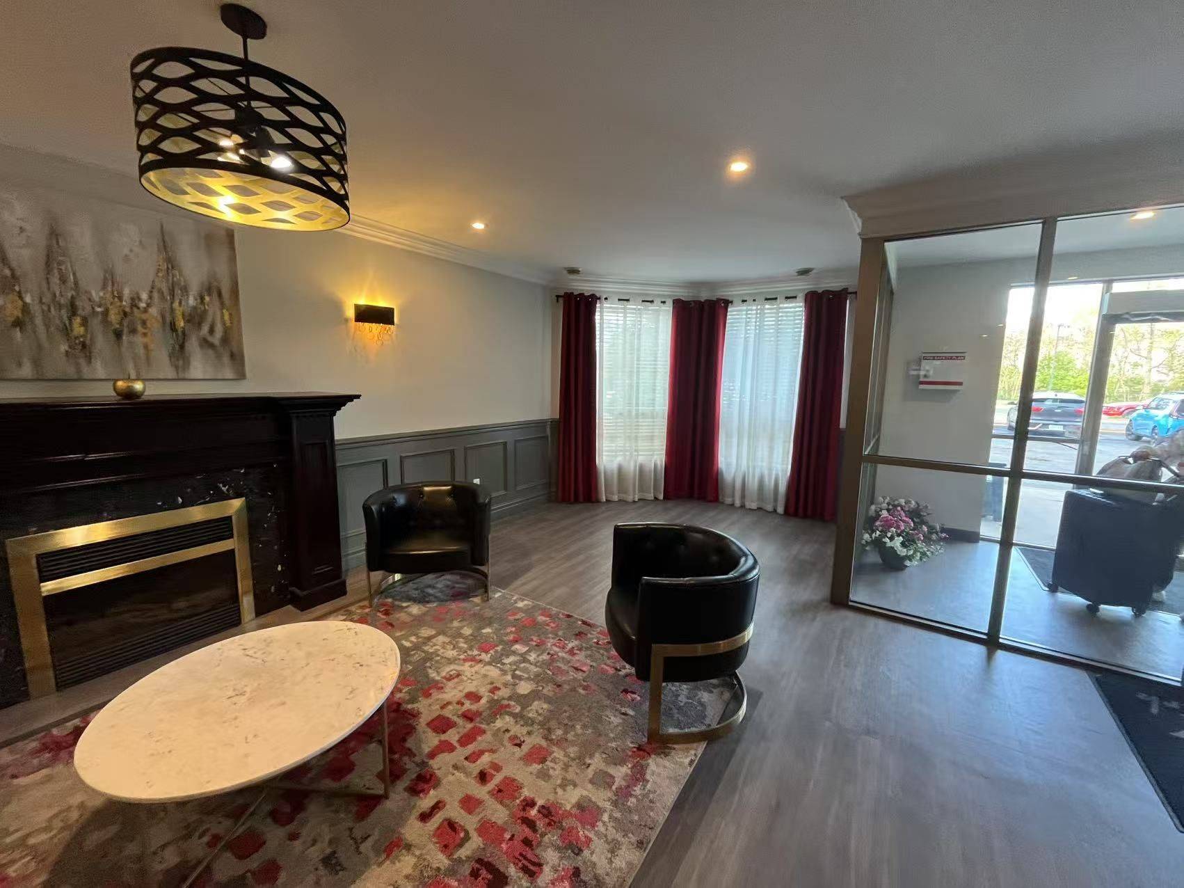 Waterloo, ON N2L 6N6,255 Keats WAY #308