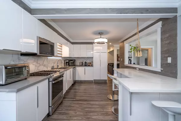 New Tecumseth, ON L0G 1A0,314 Centre ST N