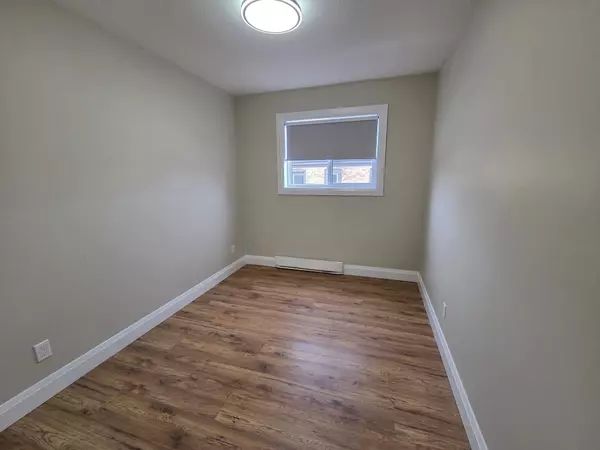 Wellington North, ON N0G 2L0,171 Main ST N #6