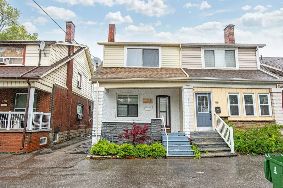 2383 Weston RD, Toronto W04, ON M9N 1Z8