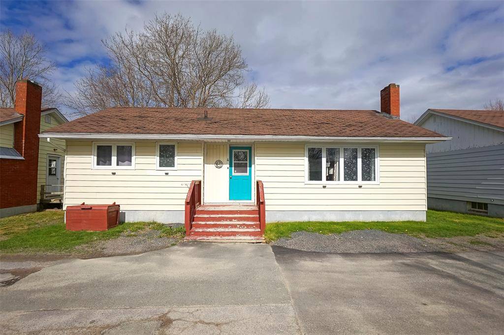 4 Bay Street, Carbonear, NL A1Y1B1