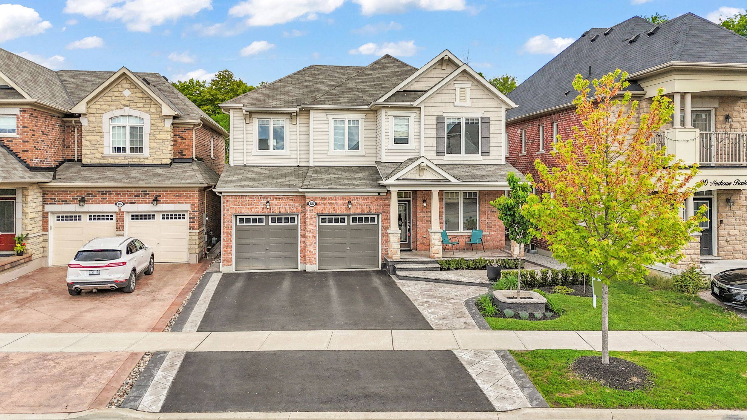 88 Newhouse BLVD,  Caledon,  ON L7C 4E4