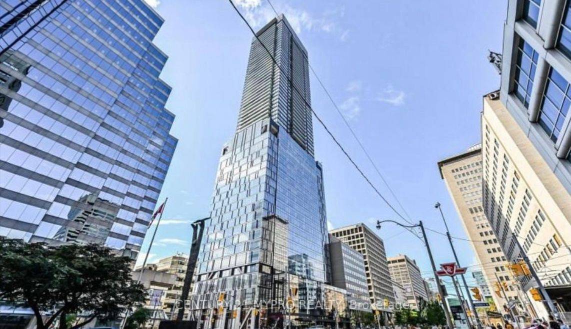 Toronto C01, ON M5G 1X3,488 university AVE W #2401