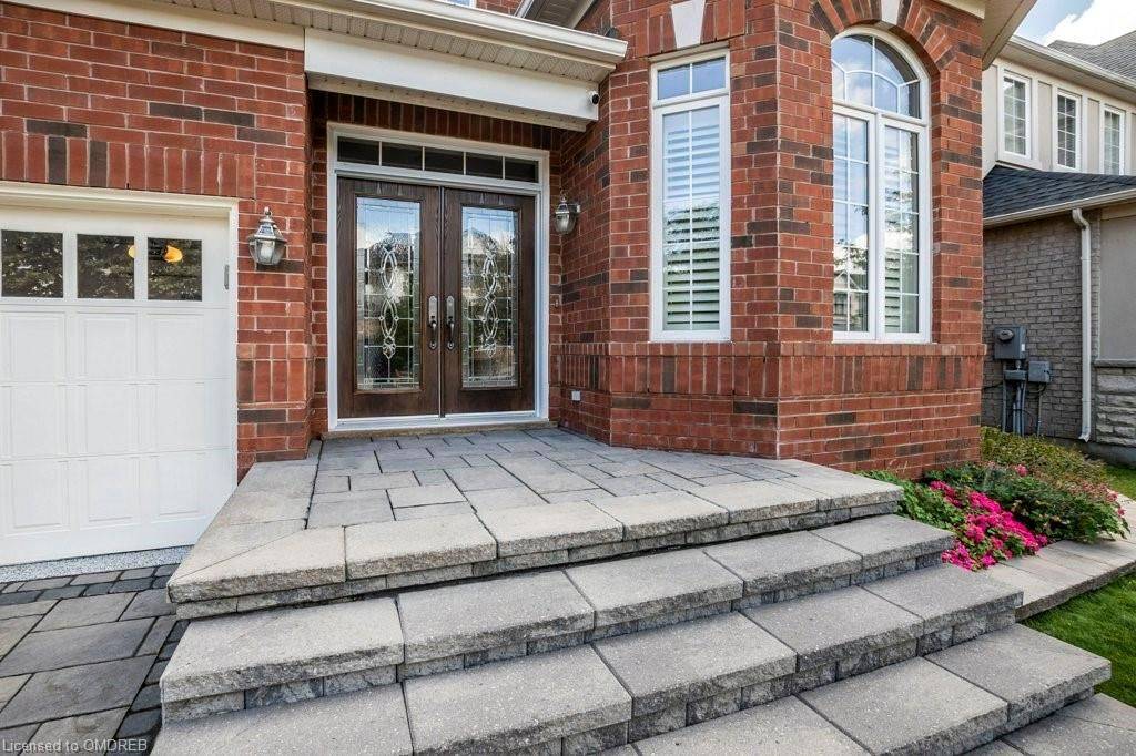Milton, ON L9T 0X5,369 Potts TER