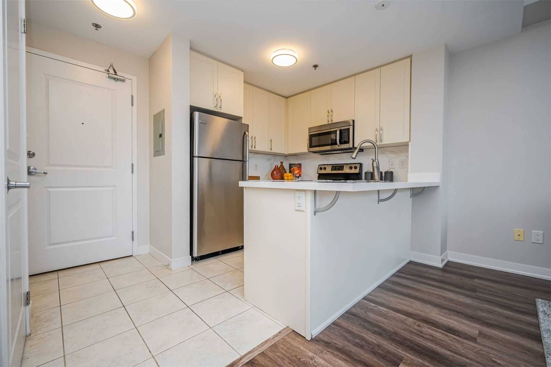 Burlington, ON L7L 7B3,5317 Upper Middle RD #105