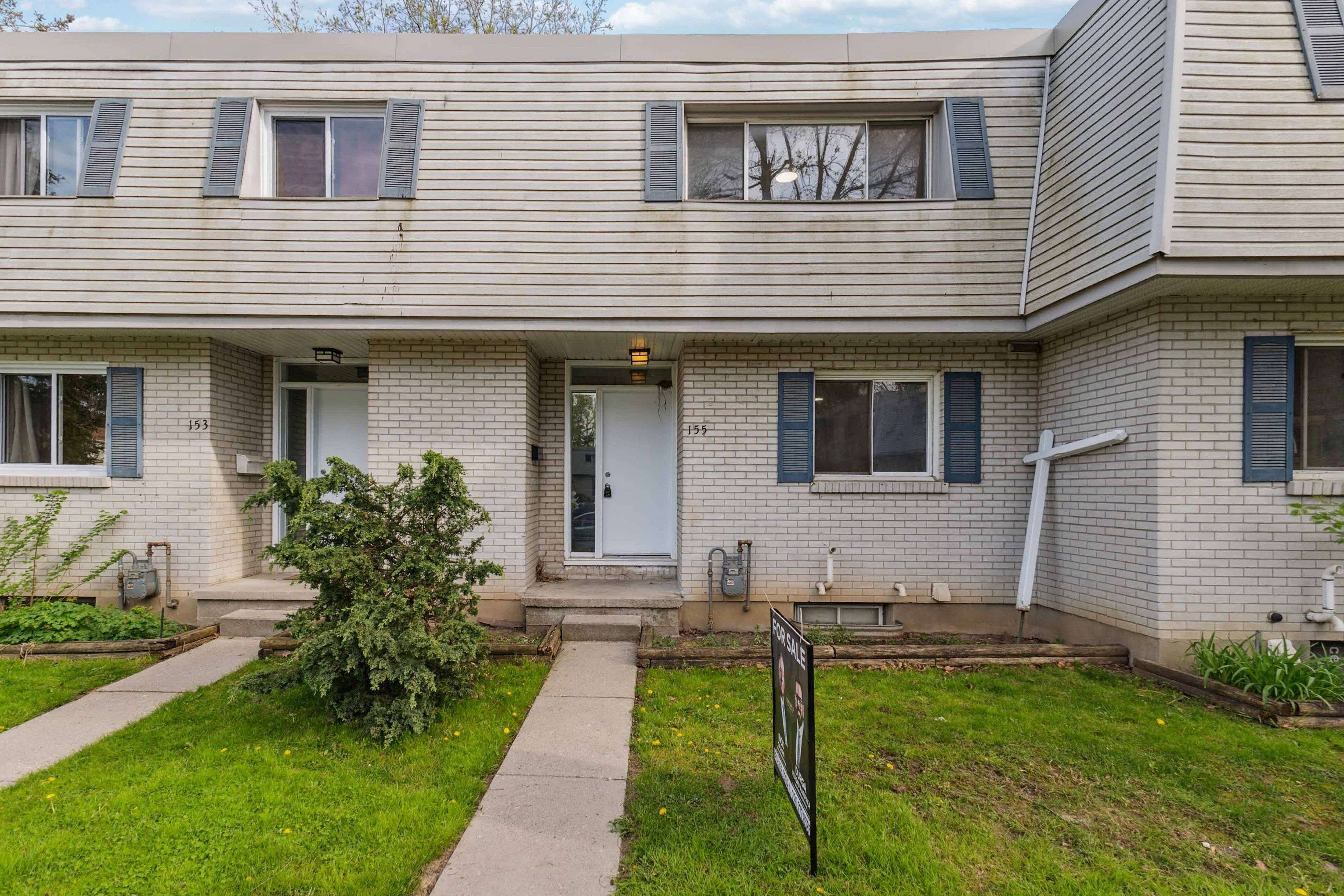 London East, ON N5Y 1T9,155 Boullee ST #2