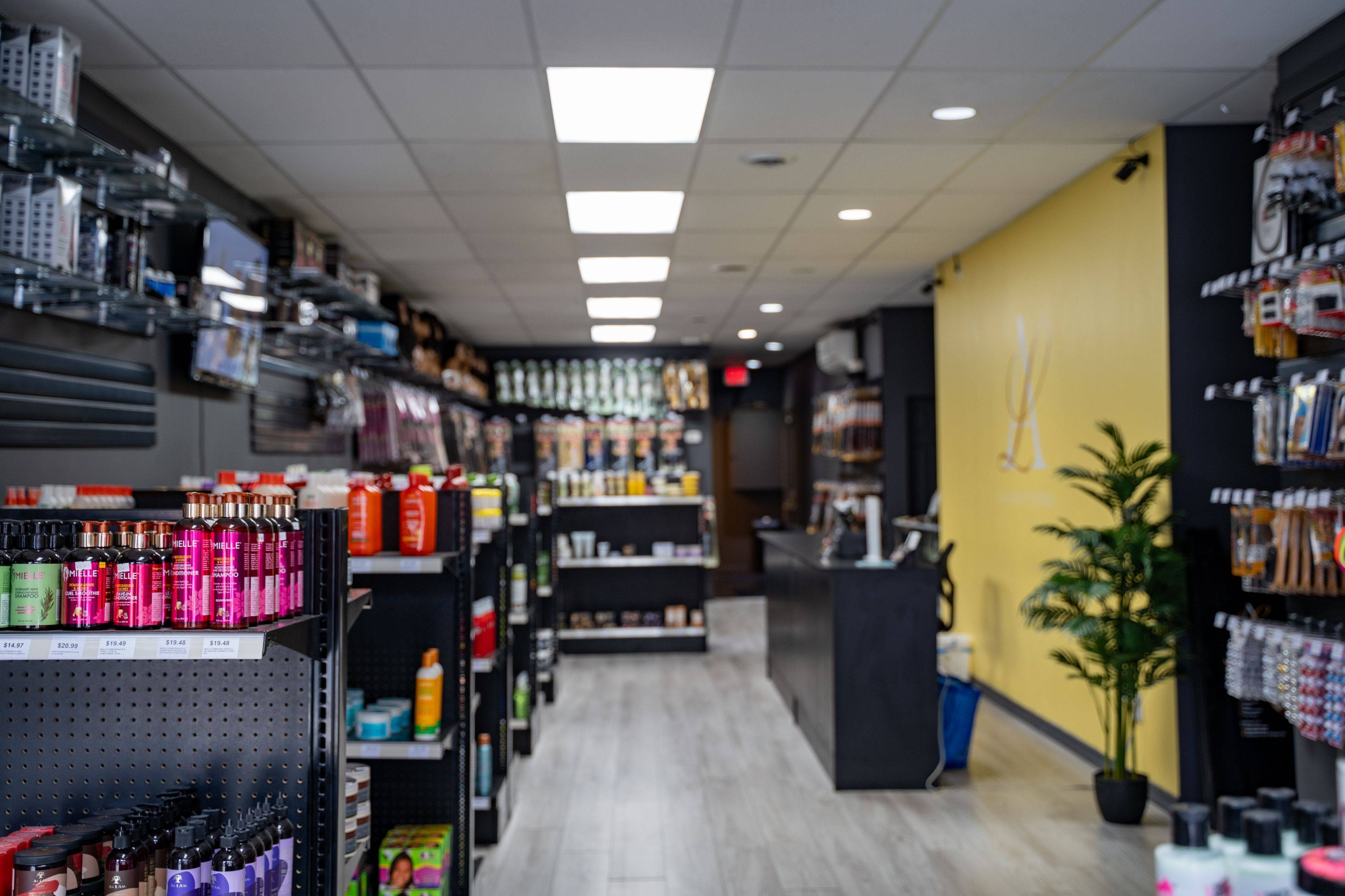 Whitby, ON L1N 4J9,103 Brock ST S