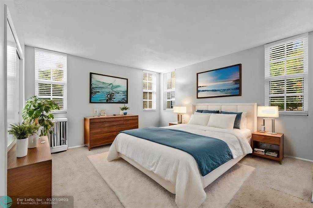 Pompano Beach, FL 33069,3505 Oaks Way  #212