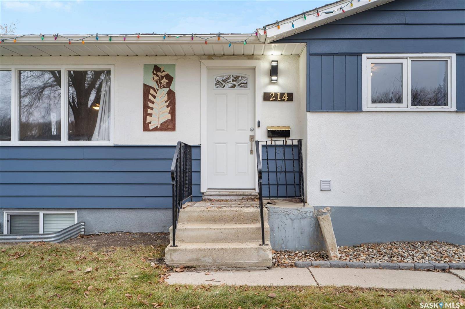 Saskatoon, SK S7L 3J5,214 X AVENUE N
