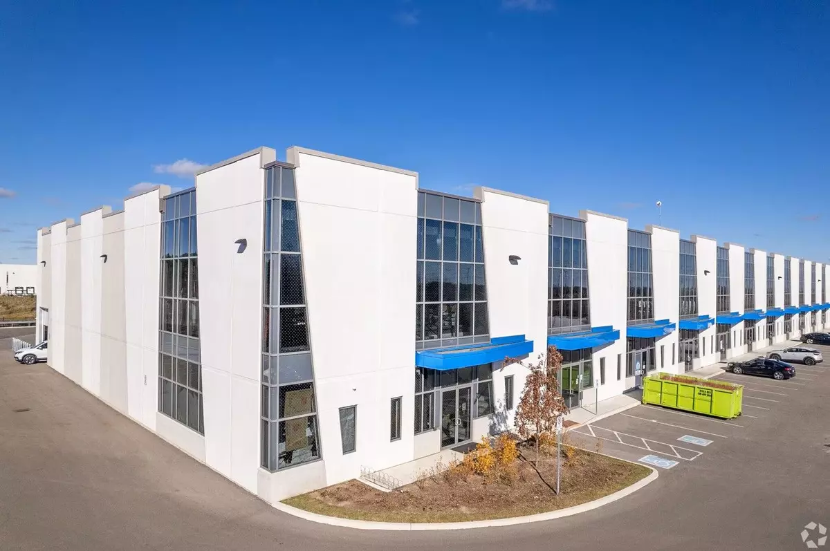 Brampton, ON L6Z 0J8,25 Newkirk CT #13