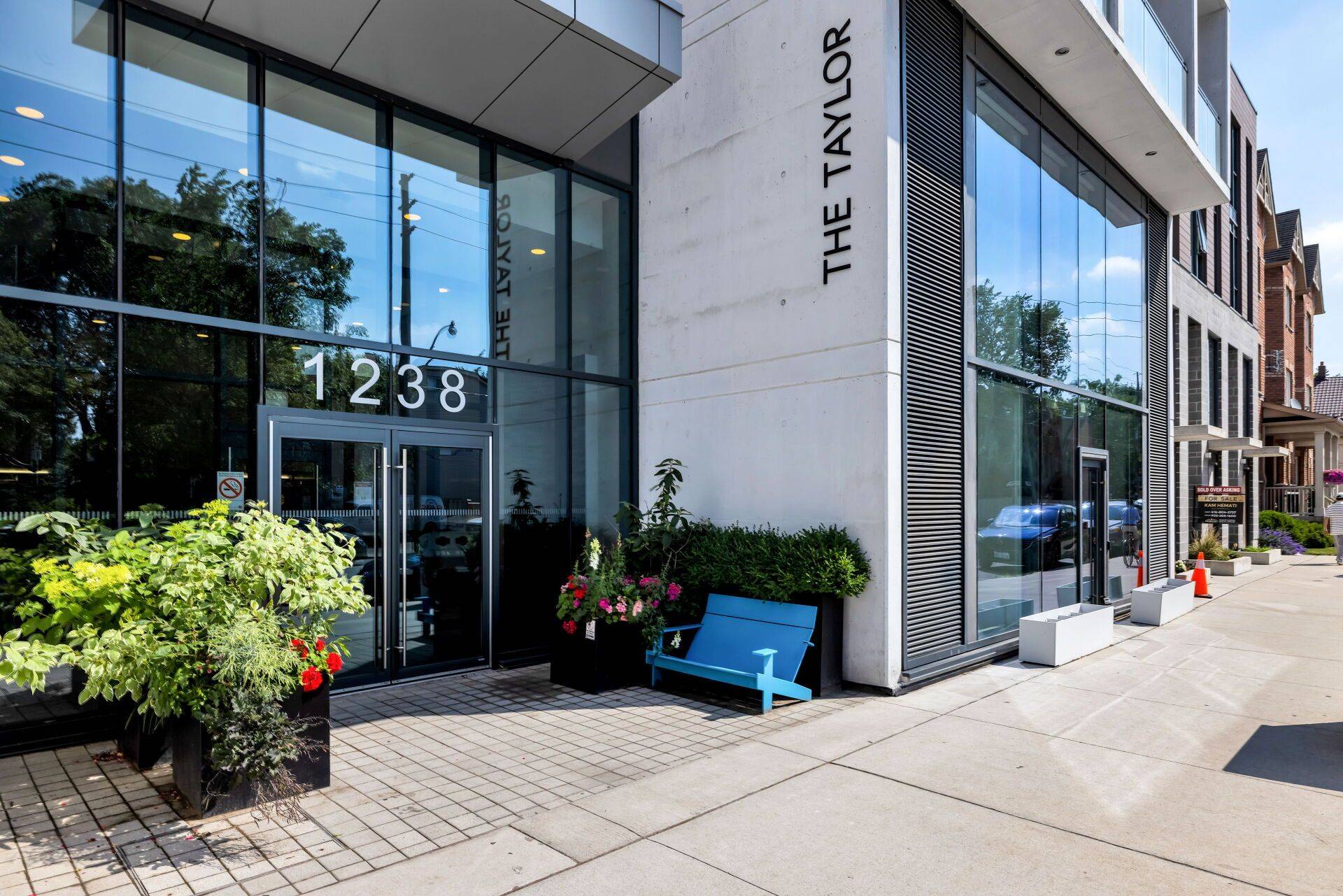 Toronto E01, ON M4M 0C5,1238 Dundas ST E #307