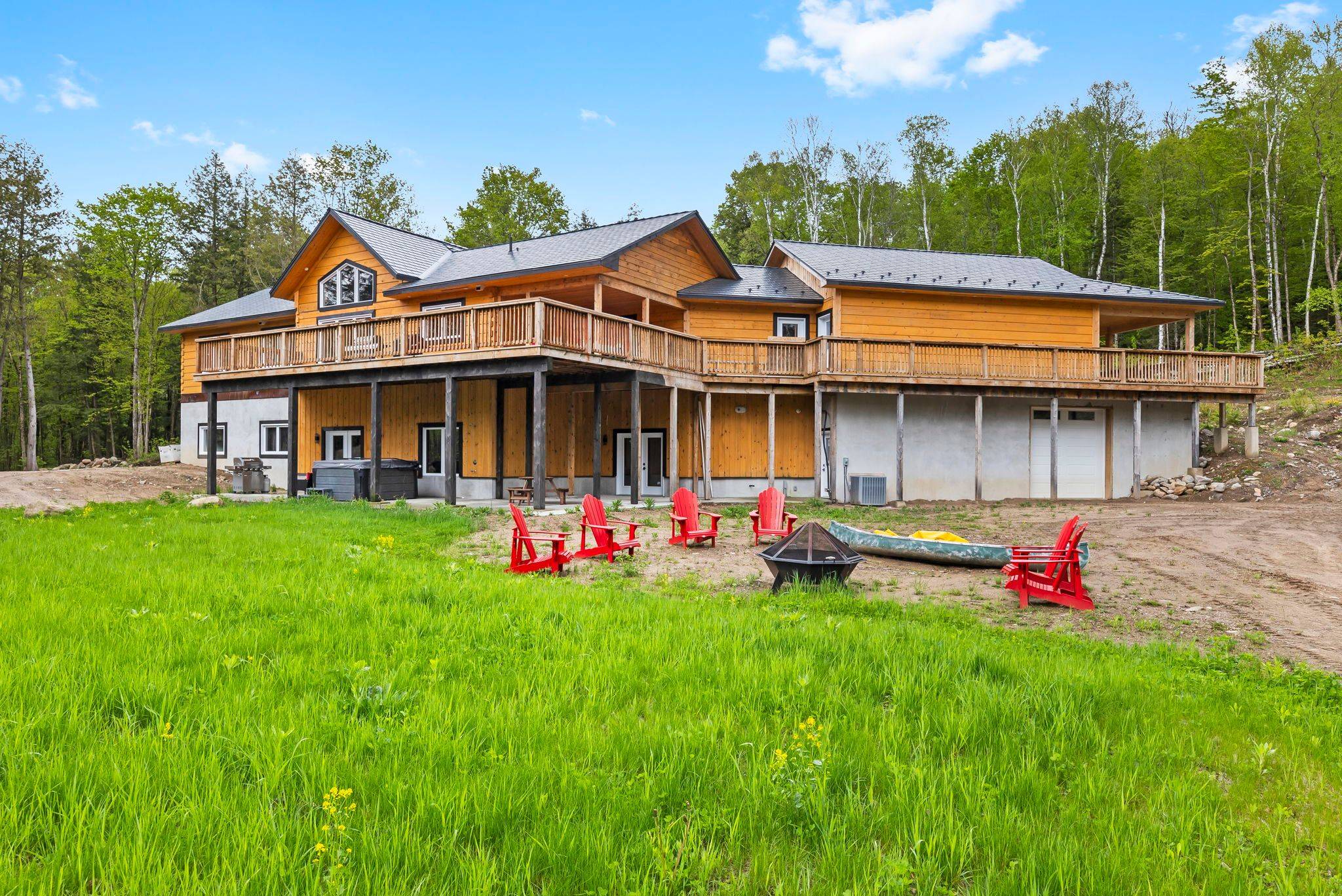 511 Brethour RD, Hastings Highlands, ON K0L 1C0