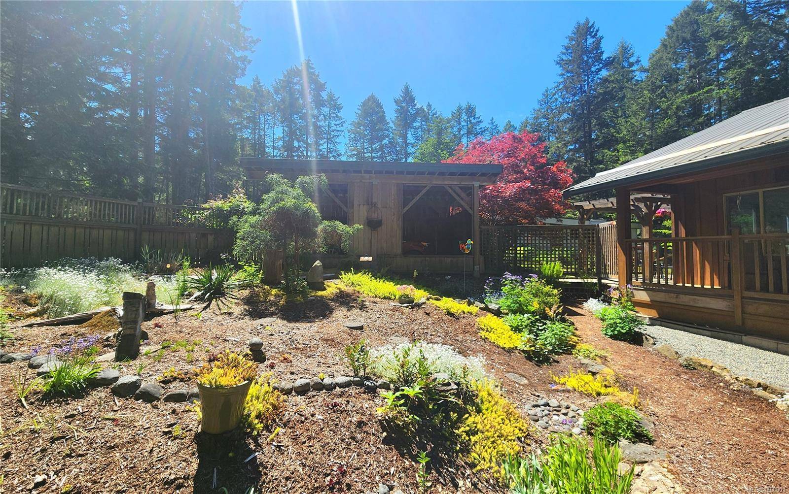 Gabriola Island, BC V0R 1X3,741 Lockinvar Lane