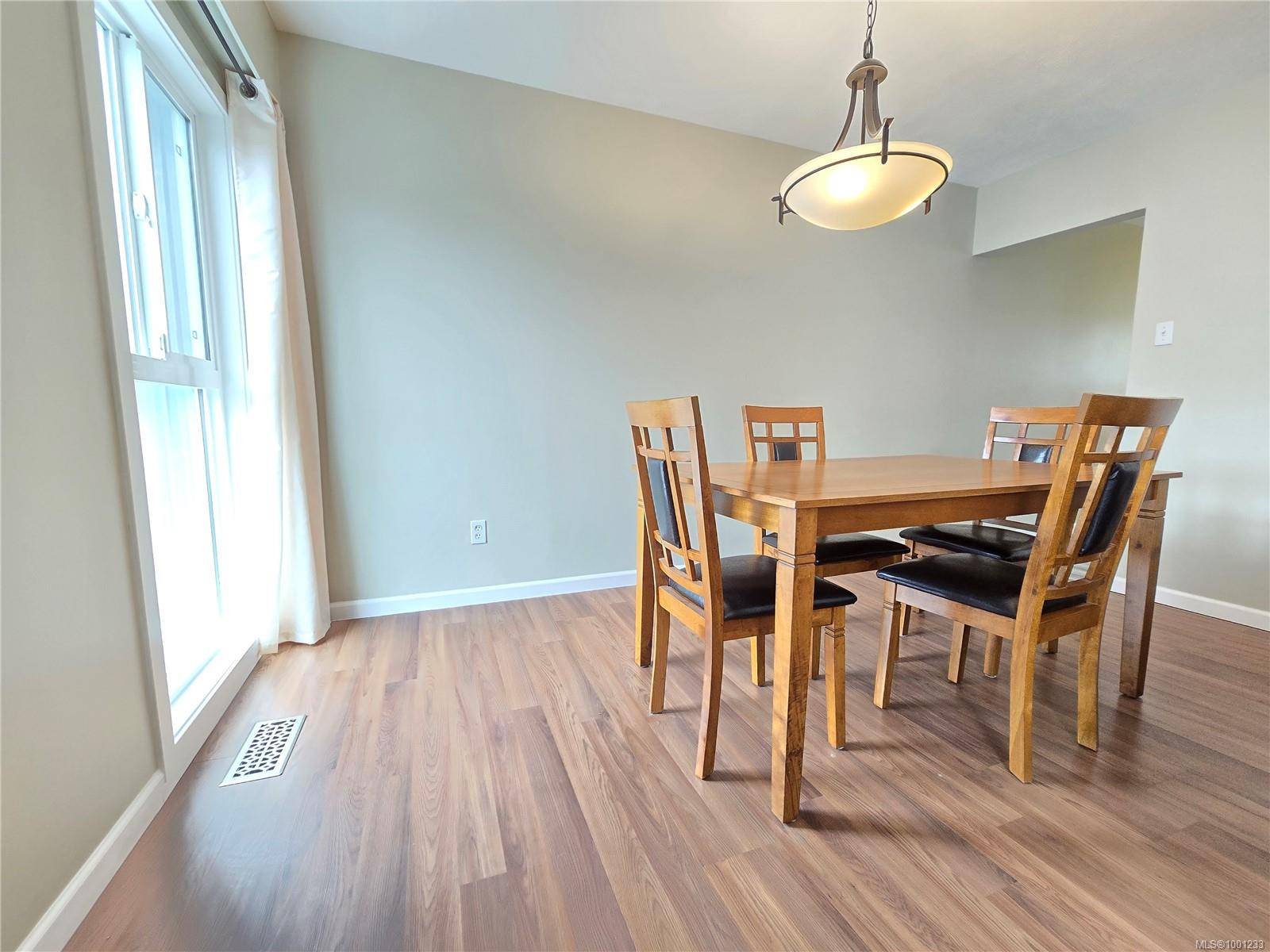 Port Alice, BC V0N 2N0,69 Mckay Cres