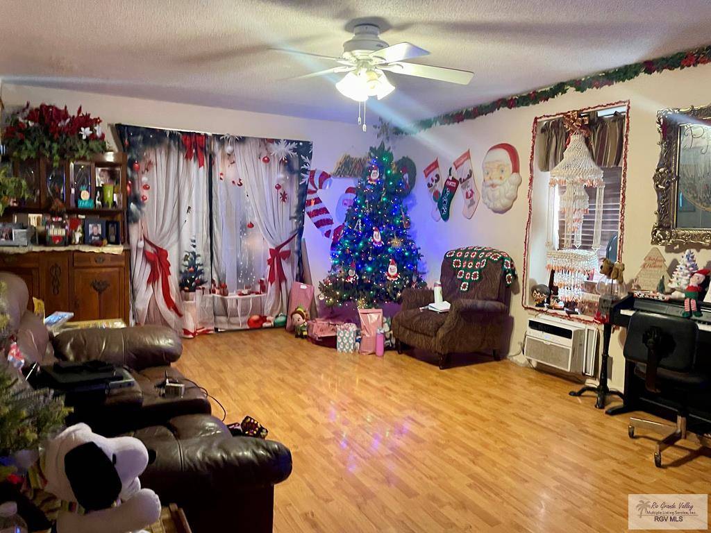 Port Mansfield, TX 78598,946 MANSFIELD DR.