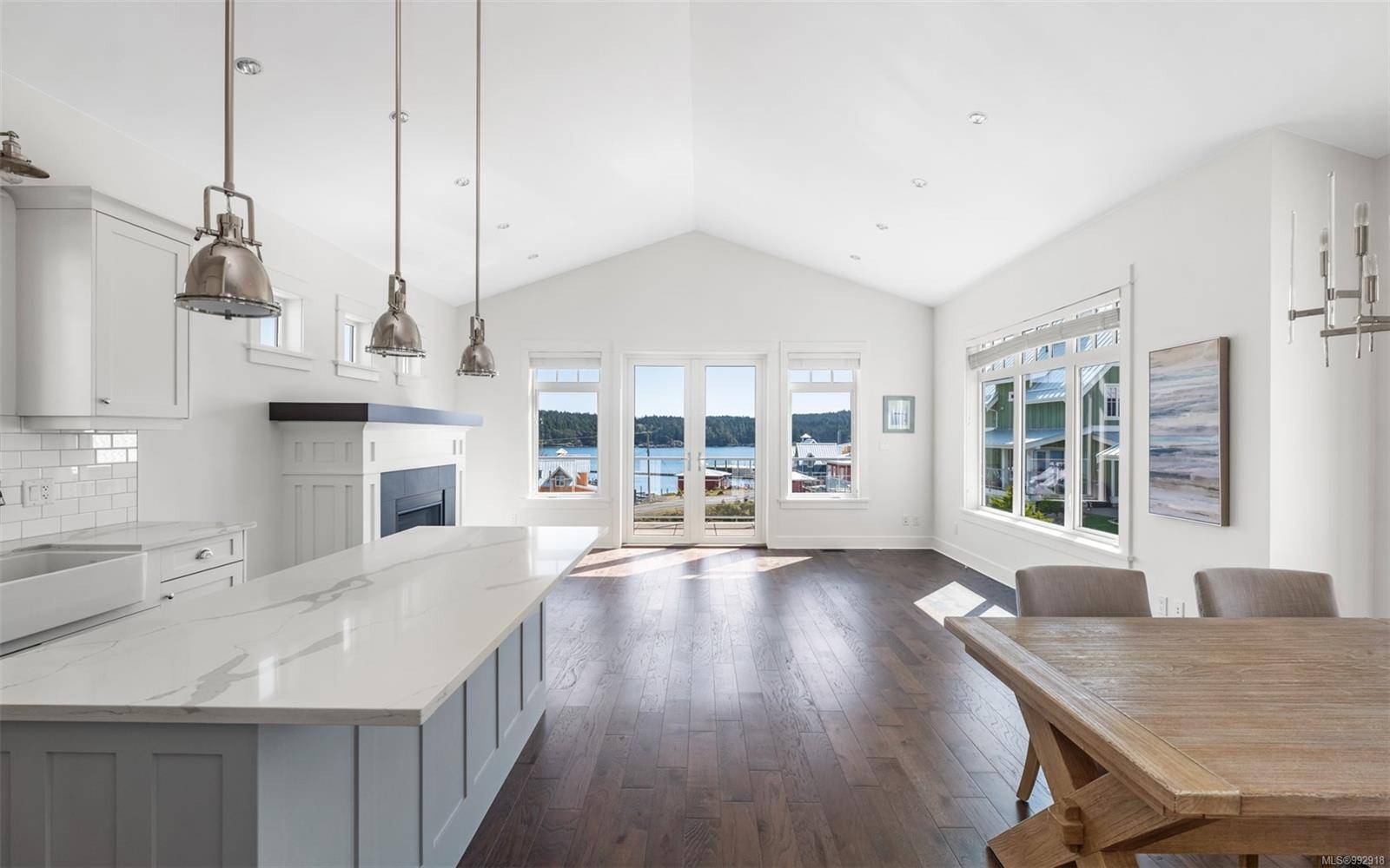 Sooke, BC V9Z 1N6,133 Hilltop Cres