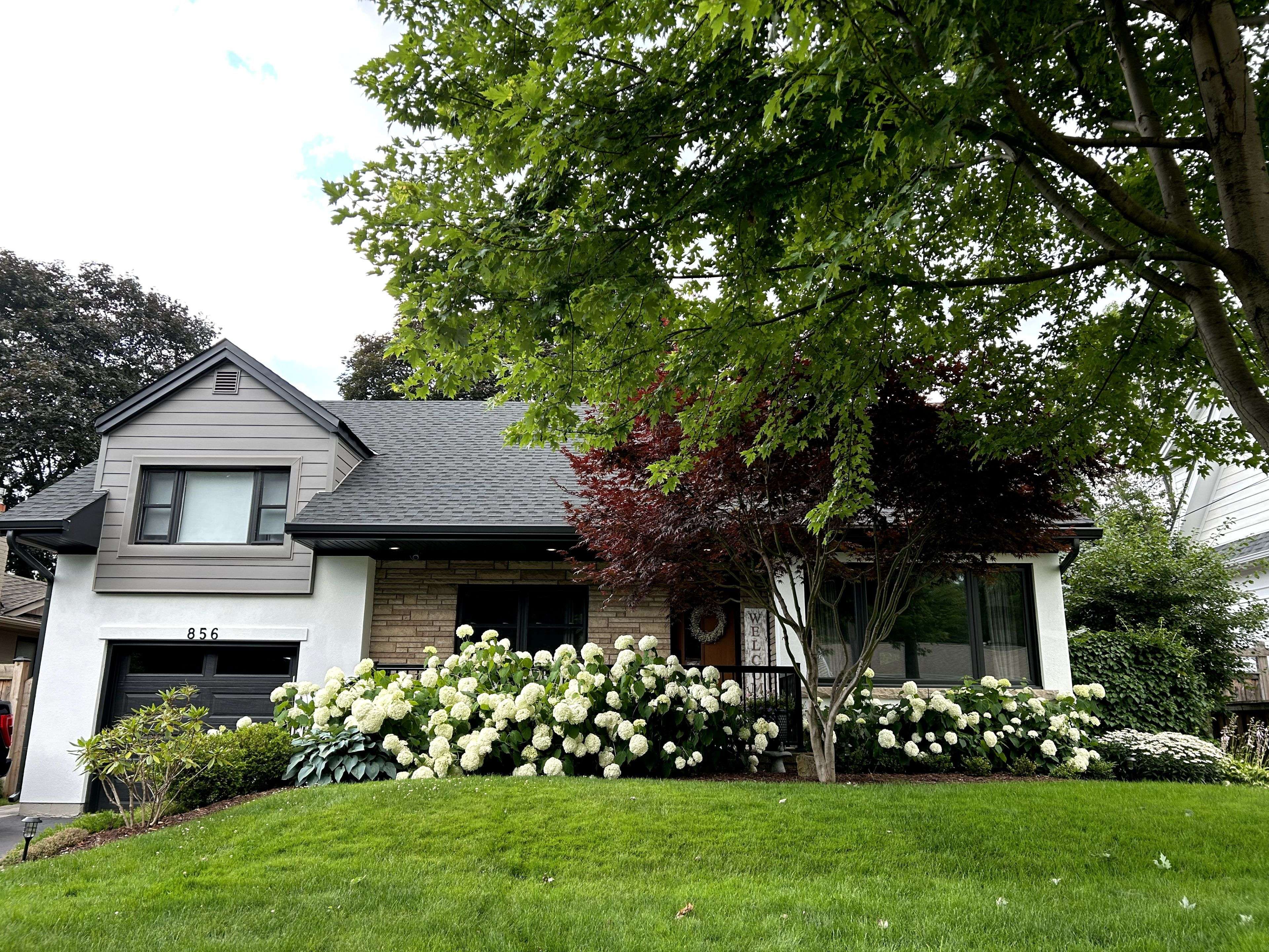 Burlington, ON L7T 2Y7,856 Teal DR