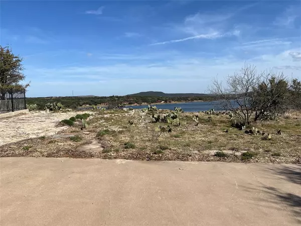 Strawn, TX 76475,105 Hells Gate Point