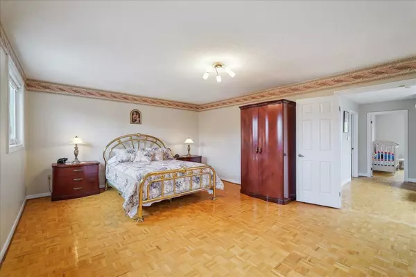 Vaughan, ON L4J 7J2,57 Judith AVE
