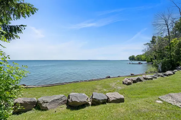 Innisfil, ON L9S 2X4,49 Sunnypoint DR