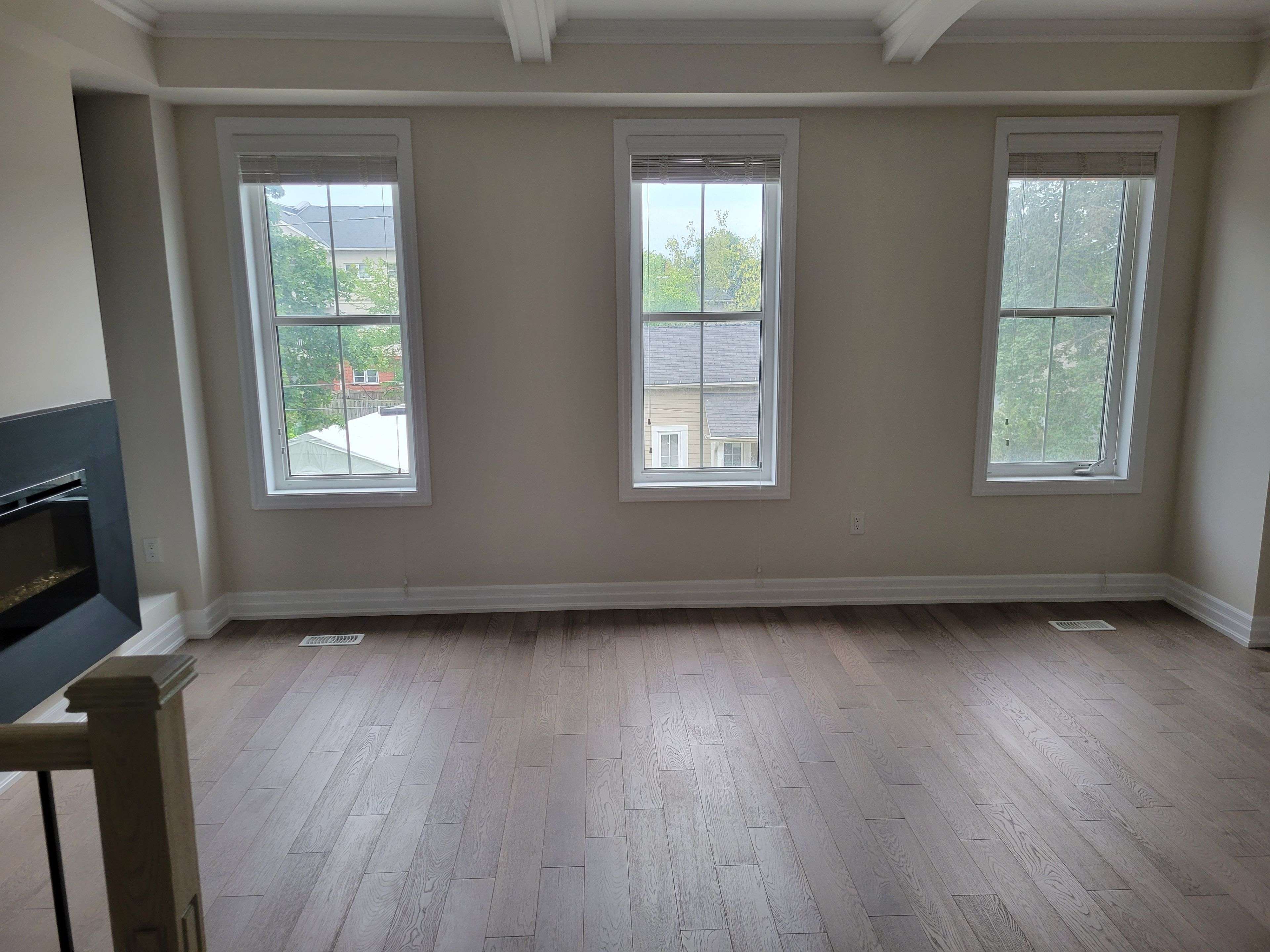 Vaughan, ON L6A 5A8,8 Church ST #3