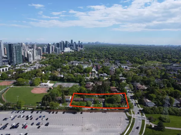 Toronto C07, ON M2M 1B4,135 Blake AVE