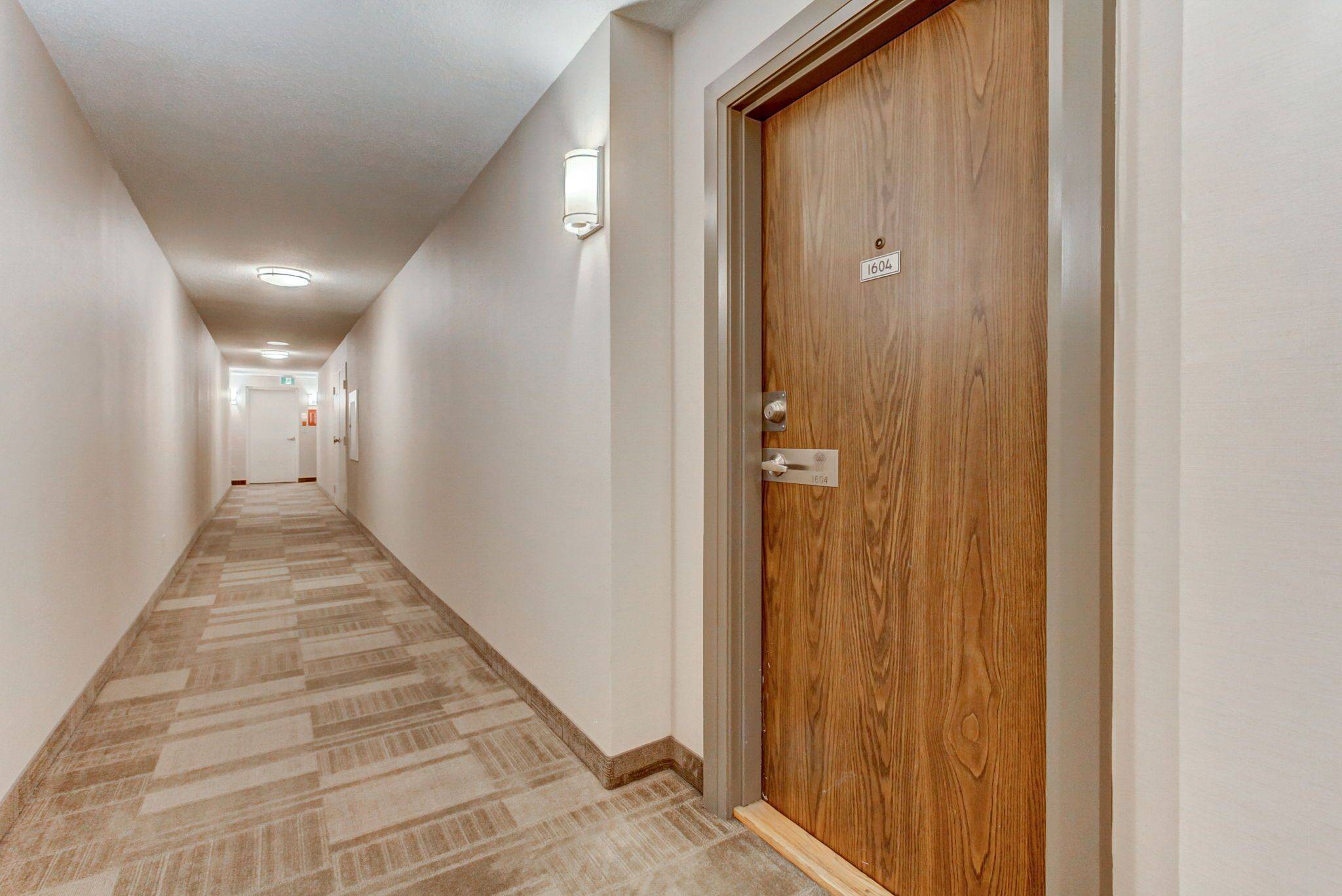 Toronto C07, ON M2R 3T2,133 Torresdale AVE #1604