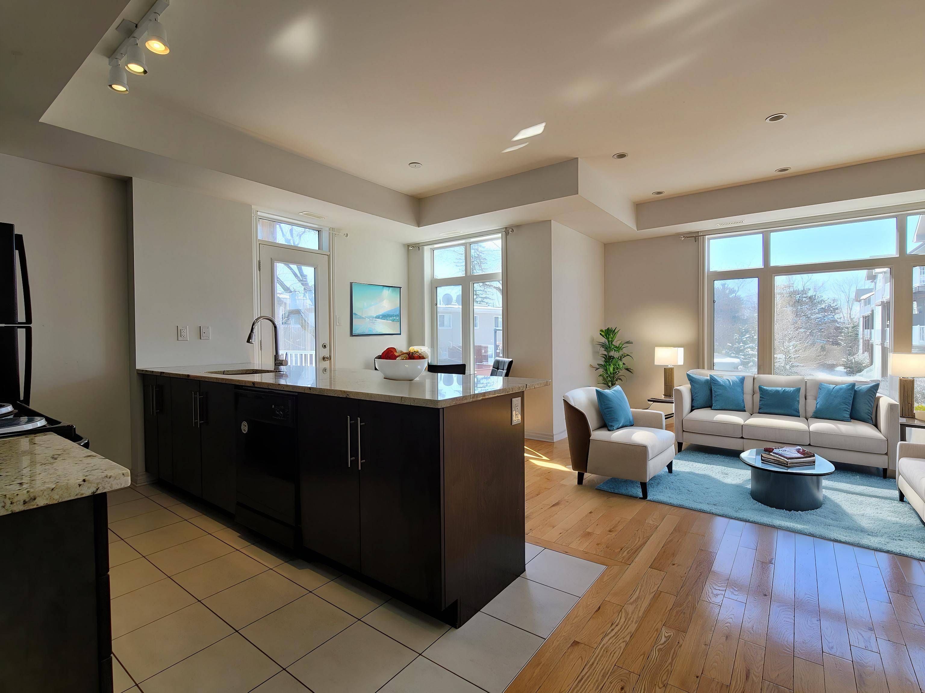 Elmvale Acres And Area, ON K1G 4E3,298C Everest Private