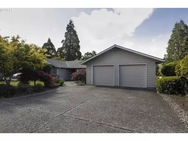 Mc Minnville, OR 97128,1220 NW GREENBRIAR PL