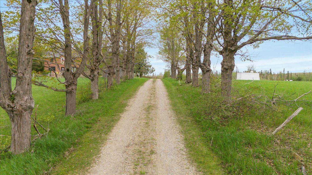 Grey Highlands, ON N0C 1M0,429639 8th Concession B N/A