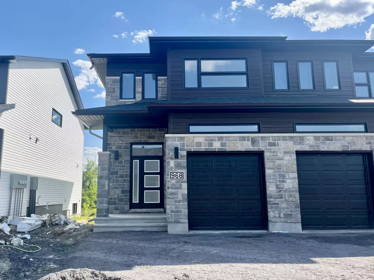 Russell, ON K0A 1W0,968 COLOGNE ST